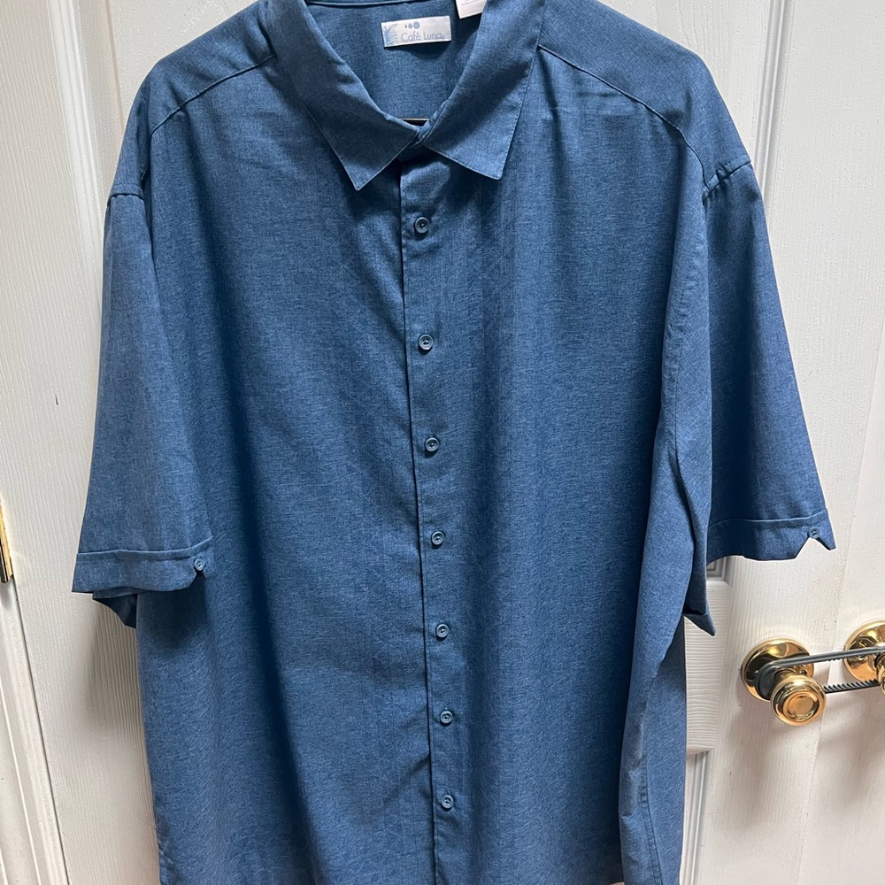 Men's Blue Short Sleeve Shirt